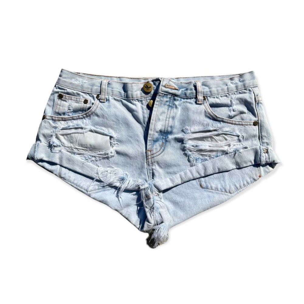 One Teaspoon, White Wash Shorts, size 28, Great Condition, Sexy & Soft